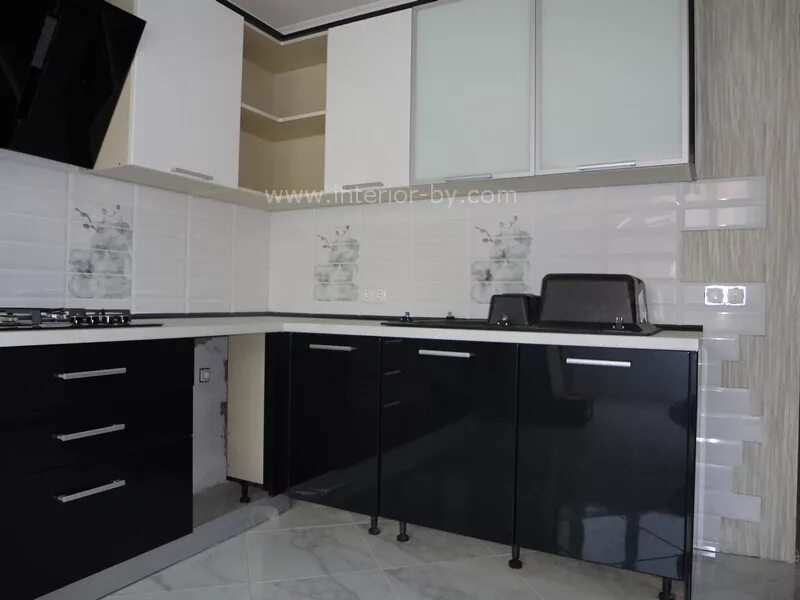 Кухня черный низ белый верх фото кухня краска бело-черная эксклюзивная окраска BLUM купить в Минске, Гомеле