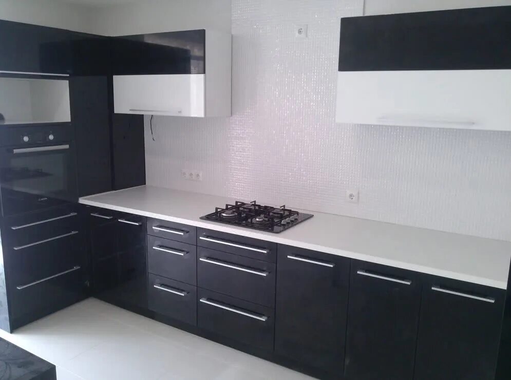 Кухня черный низ белый верх фото Кухня черный низ черный верх фото - ViktoriaFoto.ru