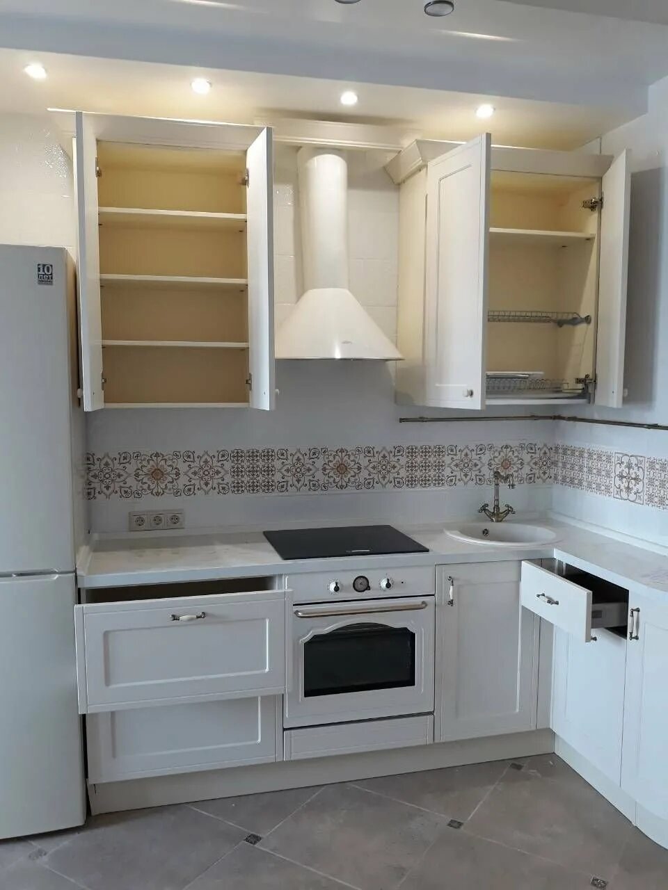 Кухня чешской планировки Кухни в чешском стиле - Гранд Проект Декор.ру