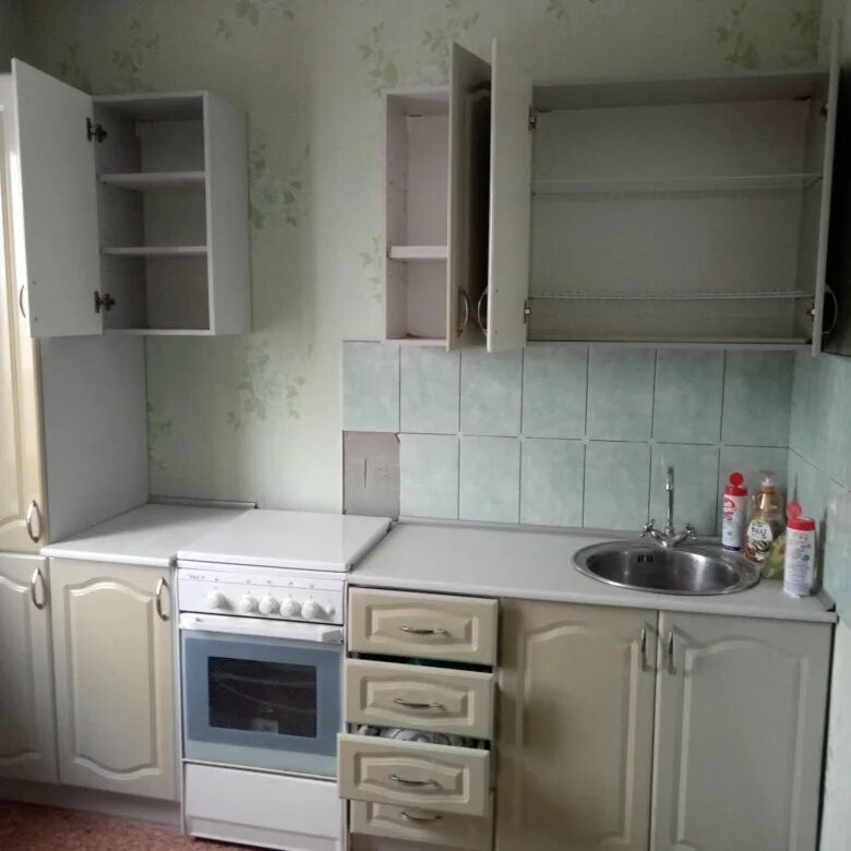 Кухня энгельс фото Кухонный гарнитур - купить в Энгельсе, цена 5 000 руб., продано 6 декабря 2018 -