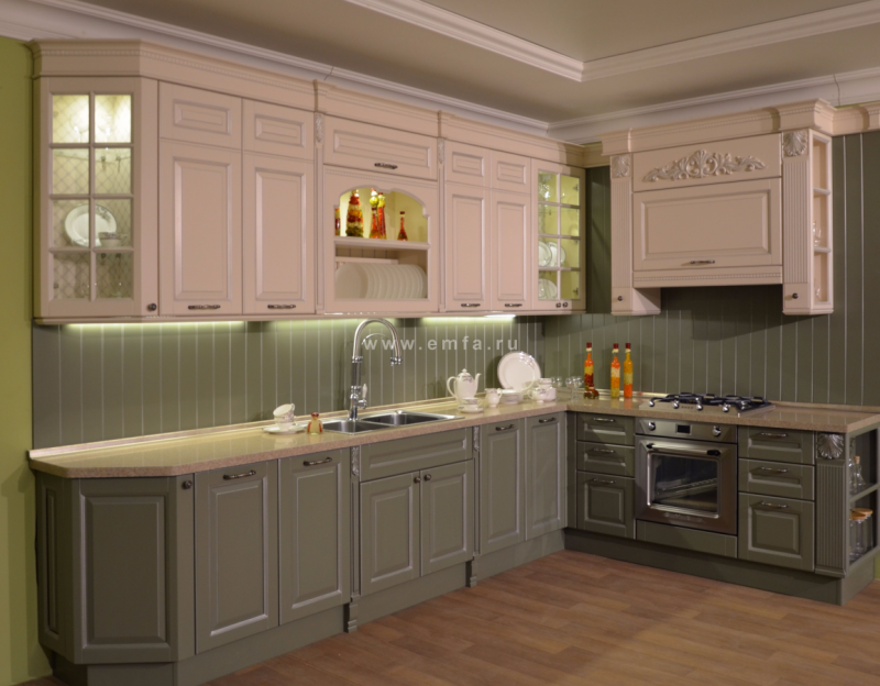 Кухня энгельс фото Красивая угловая кухня БЕРТИНА / Мебельная фабрика "Энгельсская (Эмфа)", г. Энге