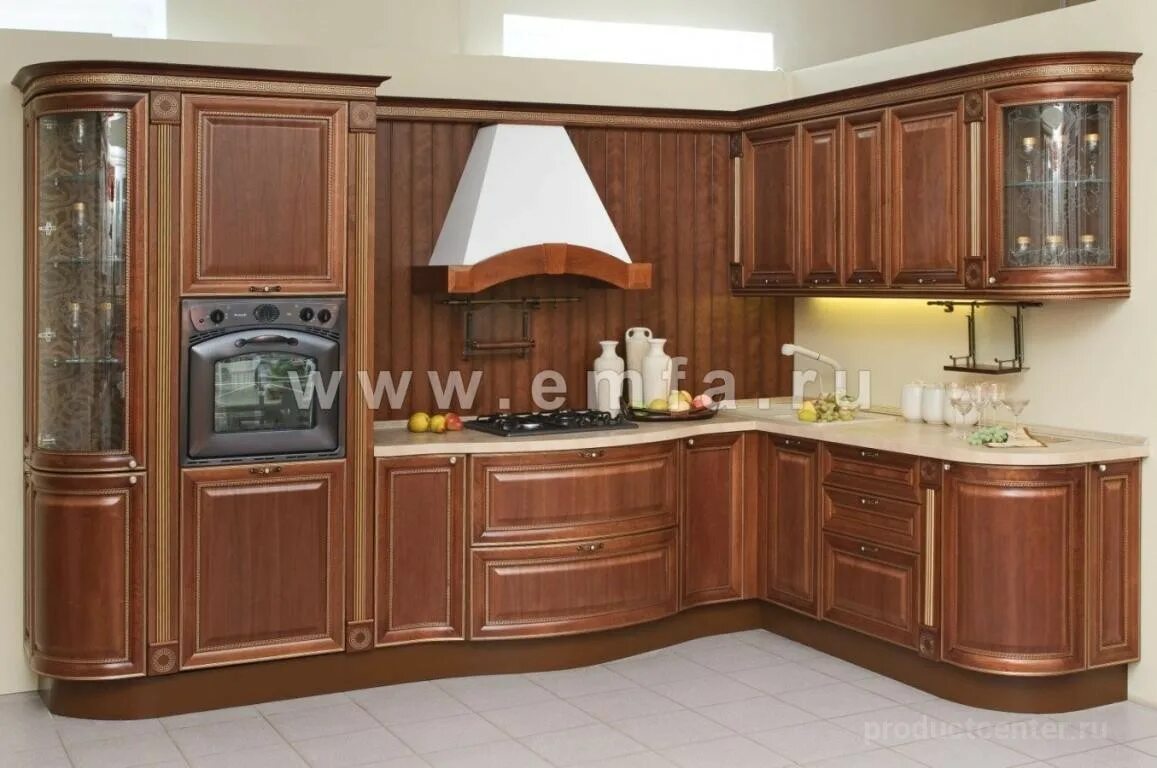 Кухня энгельс фото Кухонные гарнитуры из массива дерева от производителя Фабрика мебели "Emfa". Кат