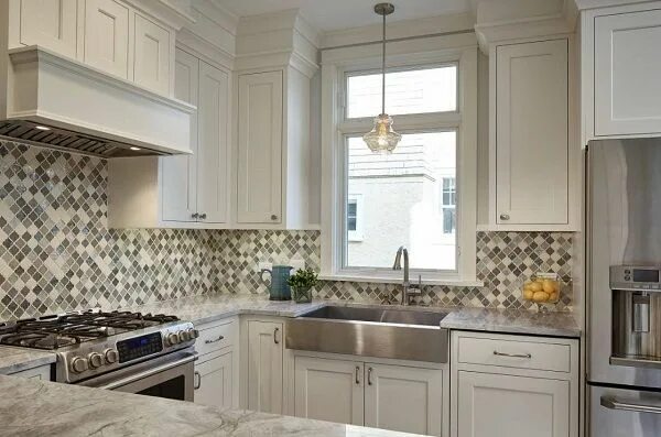 Кухня фартук фото дизайн 50+ Farmhouse Sink Ideas Farmhouse Sinks White kitchen appliances, Over kitchen 