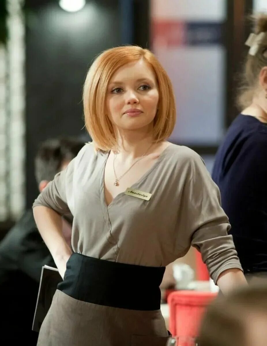 Кухня фото актрис Фильм "Вася не в себе" и сериал "Кухня" два разных амплуа Ольги Кузьминой. Мода-