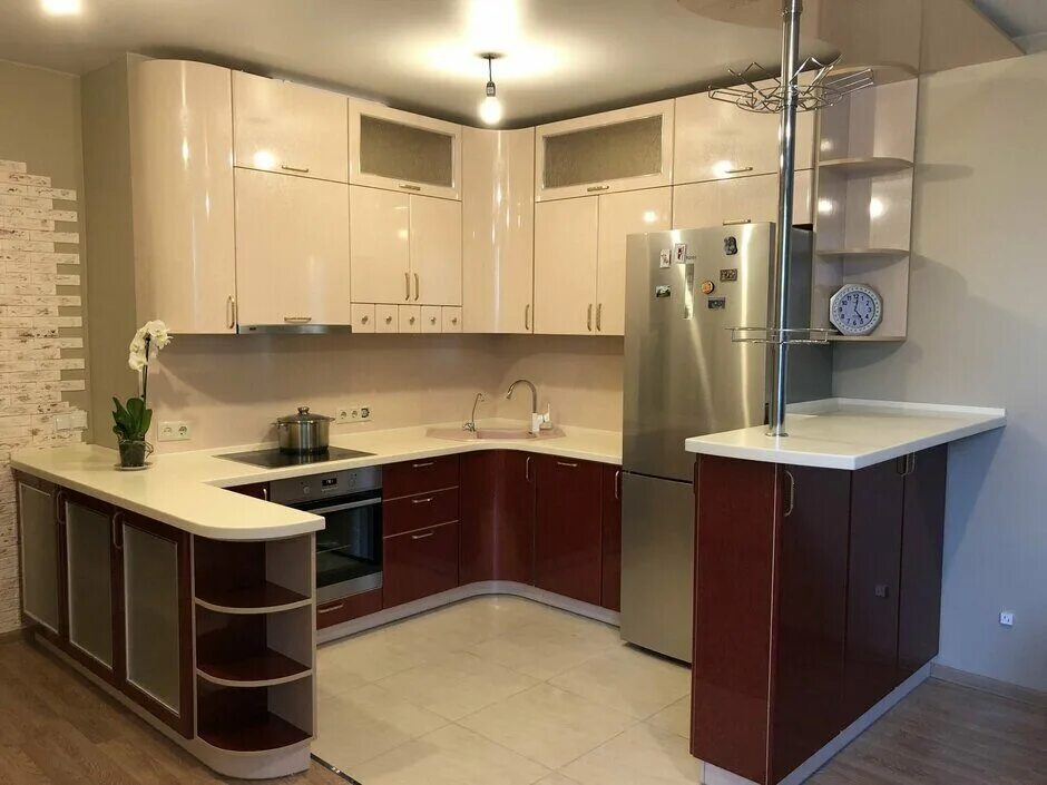 Кухня фото левы Большие кухонные гарнитуры с барной стойкой по фабричным ценам - заказать мебель