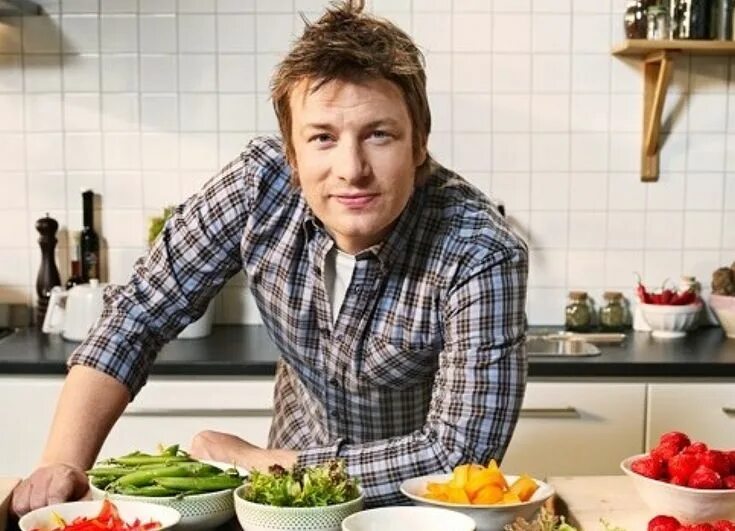 Кухня фото людей Удивительные заправки для салата от Джеймса Оливера Jamie oliver recipes, Jamie 