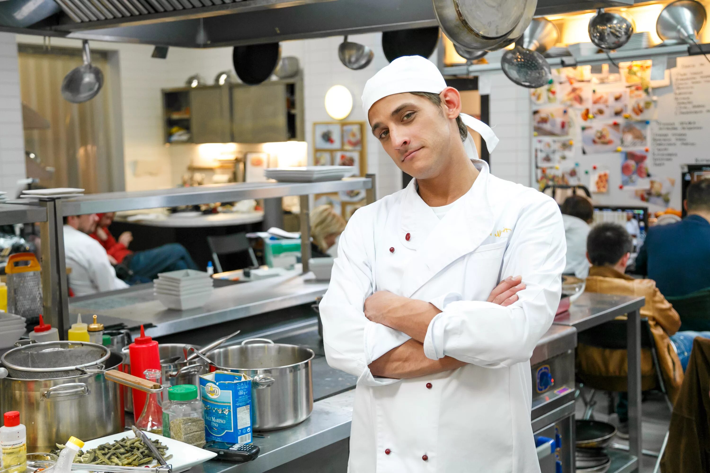 Кухня фото максим Шеф повар из кухни CoffMachines.ru