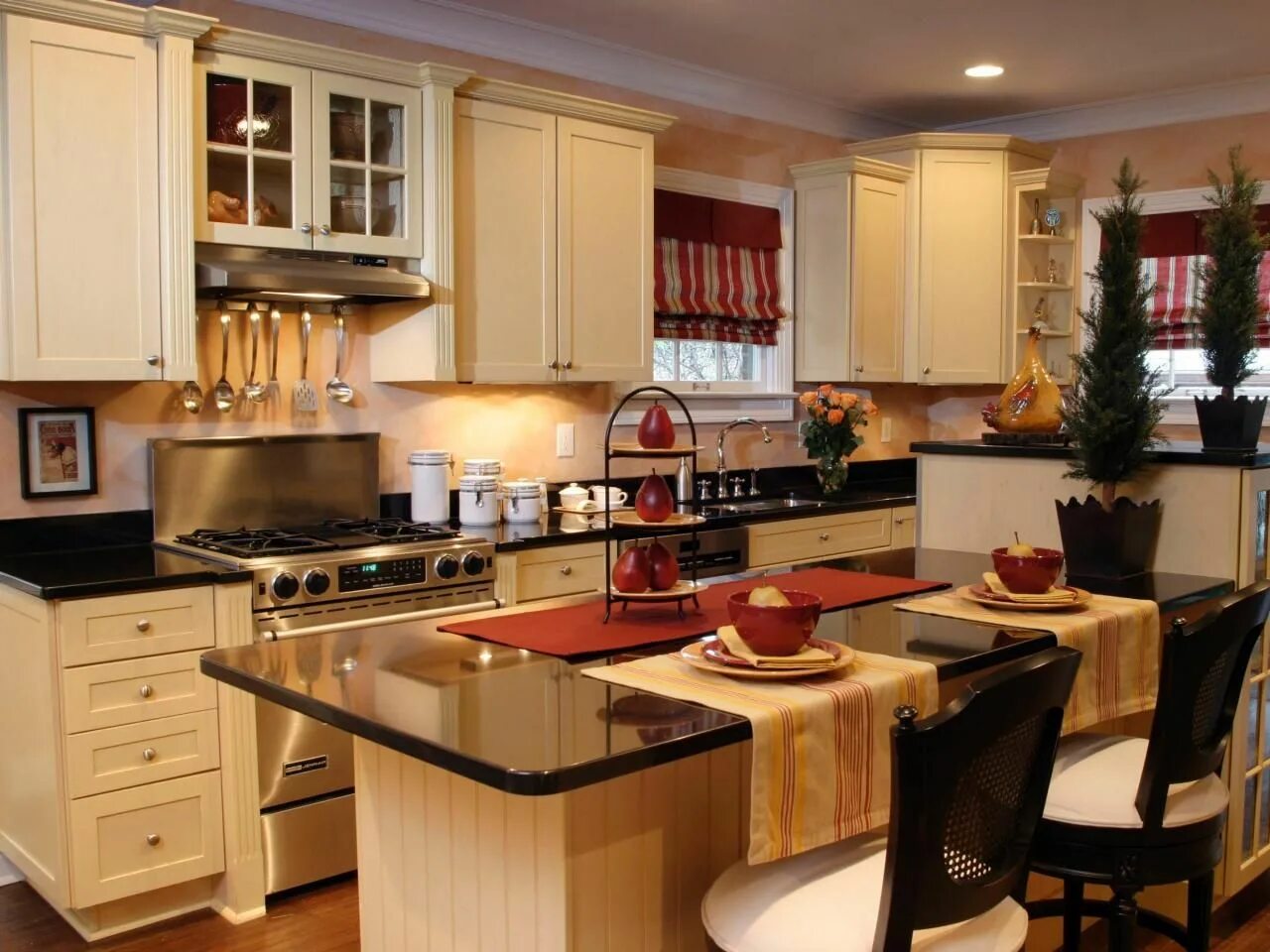 Кухня фото разные фото Kitchen Cabinet Styles and Trends Küchenrenovierung, Küchenumbau, Küchenschränke