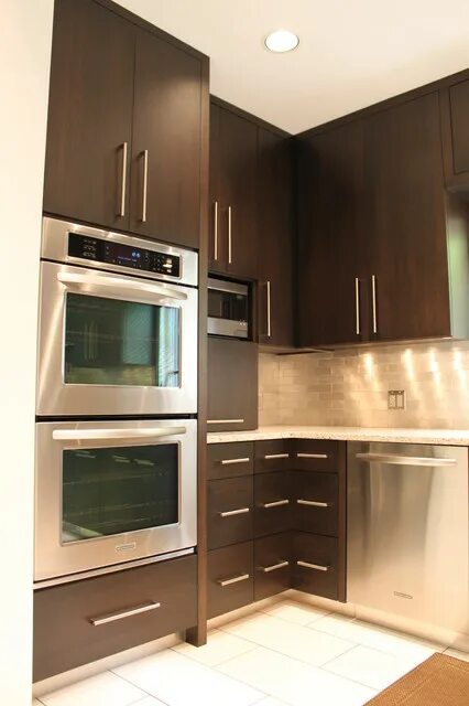 Кухня фото угловая встроенная техника Угловые кухни с духовым шкафом - найдено 88 картинок