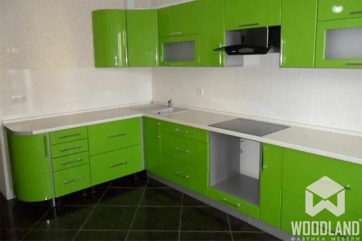 Кухня фото зеленый низ Кухни с фасадами из МДФ, отделанной пластиком Компания "ВУДЛАНД"