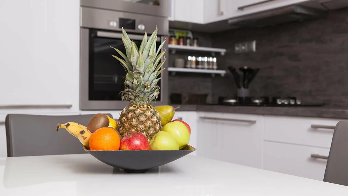 Кухня фрукты фото Как интересно украсить квартиру: 6 бюджетных идей Еженедельный журнал "Профиль" 