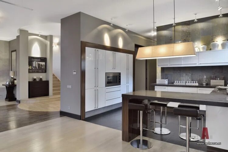 Кухня холл фото Дизайн интерьера двухэтажного дома в стиле фьюжн