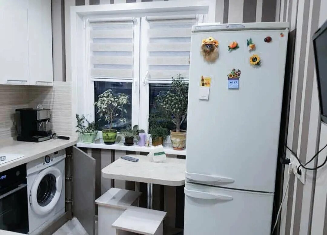 Кухня хрущевка дизайн с холодильником 5 метров Ремонт неблокирующейся стиральной машины в Новороссийске - Ремонт и установка ст