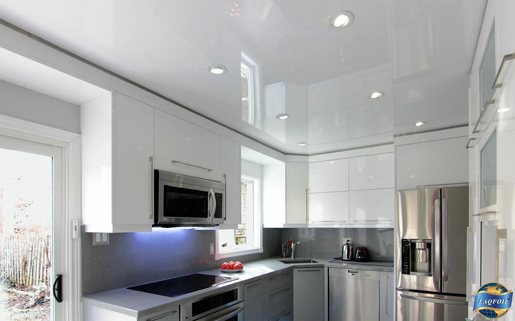 Кухня под натяжной потолок фото White on White on Shine - Modern - Kitchen - Toronto - by Laqfoil Ltd. Houzz Kit
