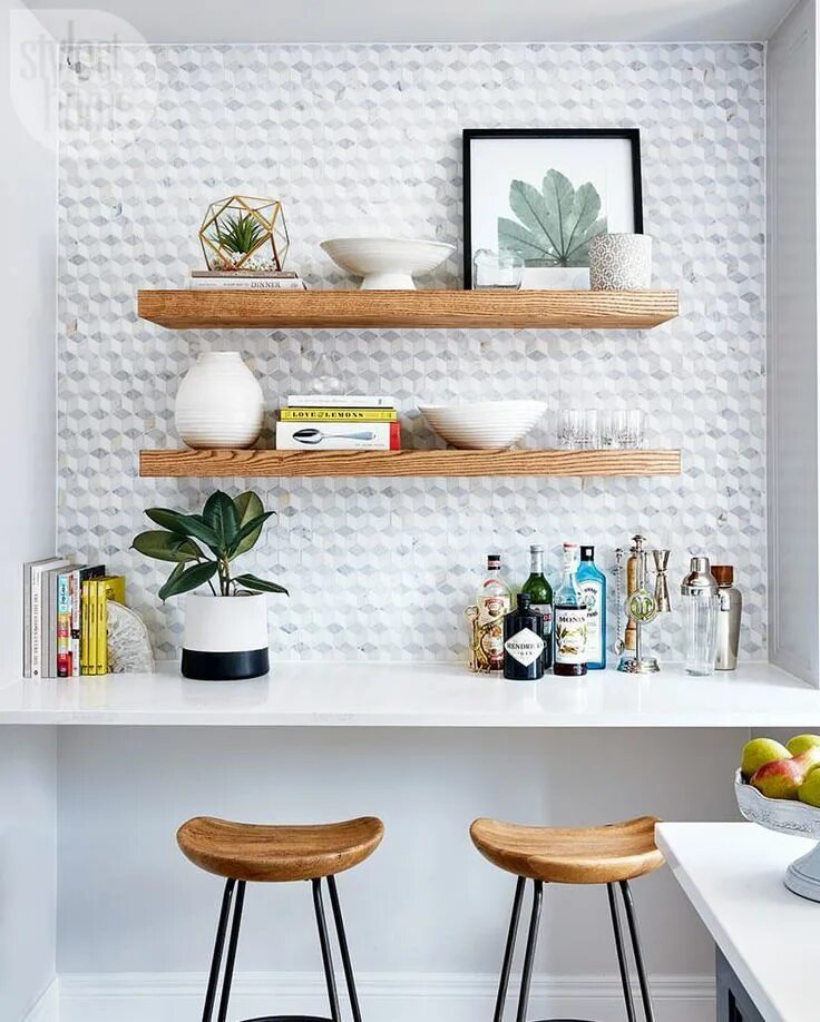 Кухня полки на стене дизайн фото Shelf styling Home bar designs, Bars for home, Home bar decor