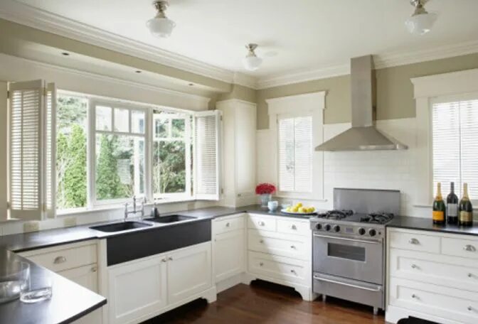 Кухня посередине окно фото дизайн Soapstone Countertops, Sinks and Tiles Canada’s Greensville Soapstone Company - 