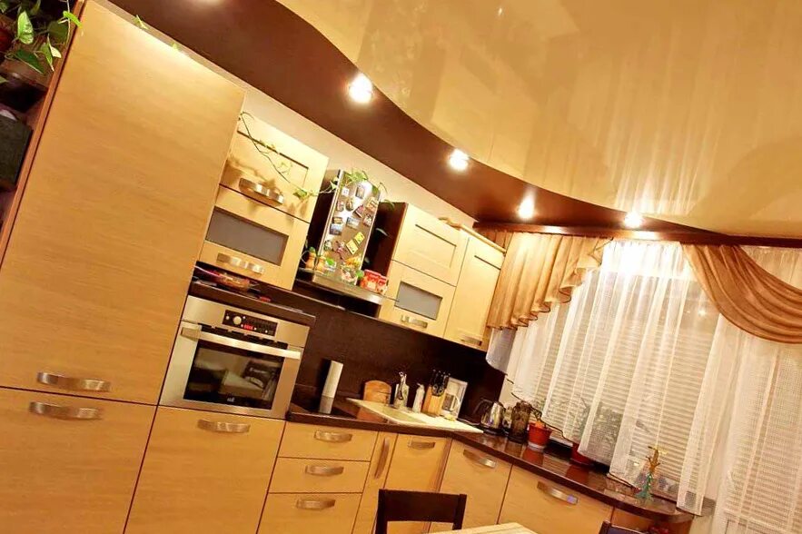 Кухня потолок бежевый фото Натяжной потолок на кухне: вопрос выбора Аста Мануфактура