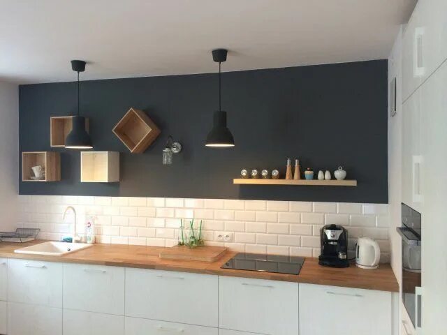 Кухня прямая без верхних шкафов фото Oświetlenie blatu roboczego - przegląd rozwiązań - projekty kuchni Mutfak yenide