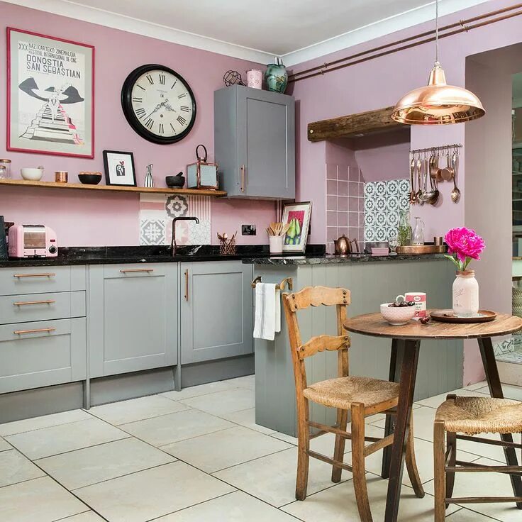 Кухня пыльная роза в интерьере фото Pin on Future housing projects Grey kitchen floor, Pink and grey kitchen, Grey k