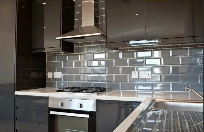 Кухня рабочая стена фото Biselado Cemento Brillo 7.5x15. Купить в Санкт-Петербурге по цене 46.06 руб/Штук