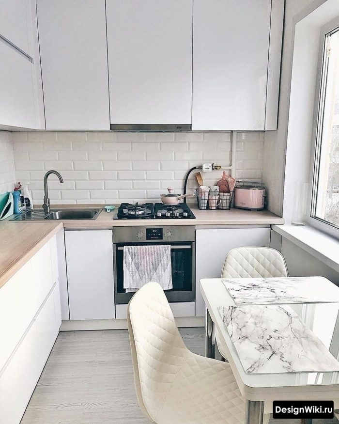 Кухня ремонт дизайн маленькая хрущевка фото Дизайн кухни 6 кв.м - 5 идей и 138 фото (реальные ремонты) Kitchen layout, Small