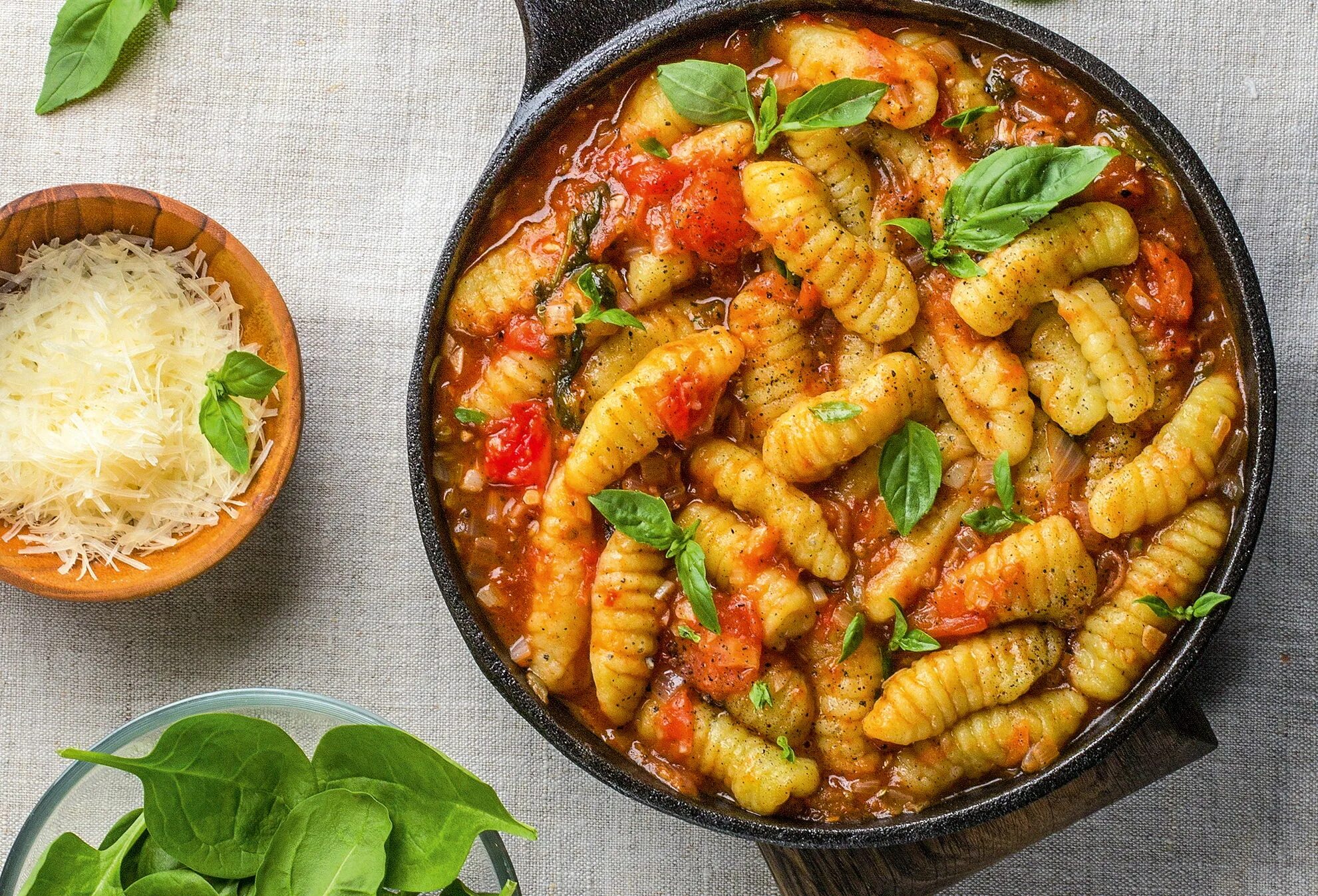 Кухня рецепты с фото пошагово Как приготовить рецепт "Картофельные ньокки с томатным соусом" пошагово в домашн