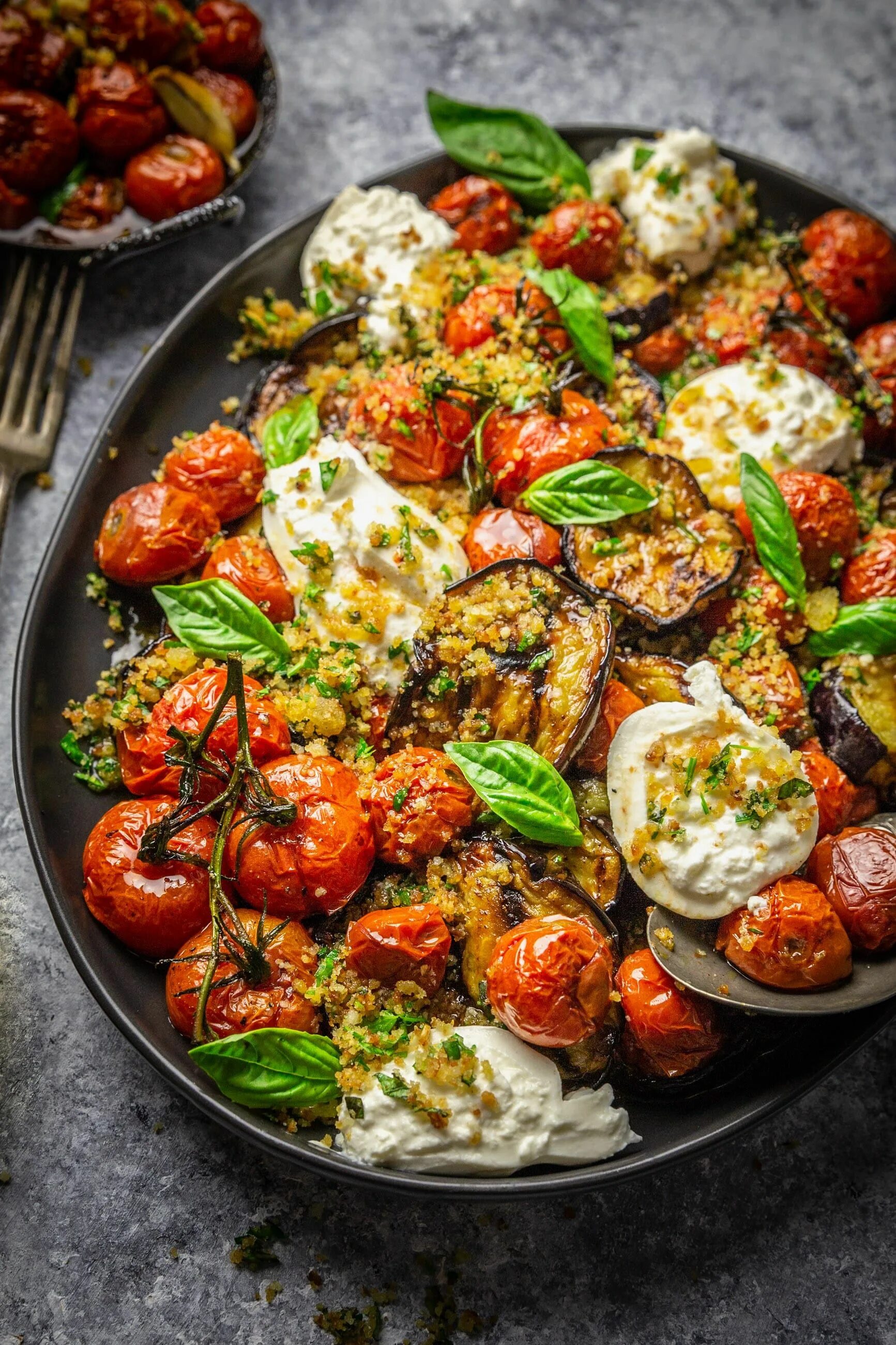 Кухня рецепты с фото вкусные блюда A Light, Grilled Eggplant Parmesan with Roasted Tomatoes and Burrata Рецепт Реце