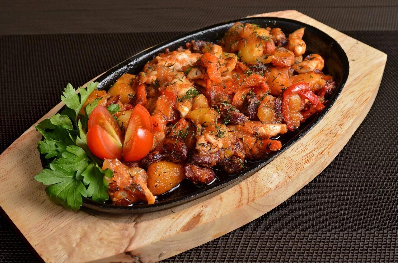 Кухня рецепты с фото вторые блюда Говядина с картошкой в духовке - 7 рецептов приготовления