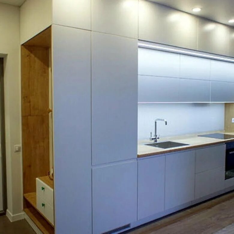 Кухня с антресолями до потолка фото Кухня до потолка в студию - купить в Челябинске, цена 118 000 руб., дата размеще