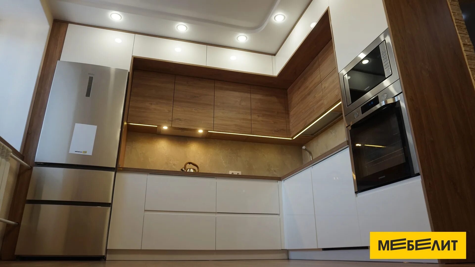 Кухня с антресолями до потолка фото Кухня с антресолями по индивидуальному проекту - фото, видео, цена, отзывы