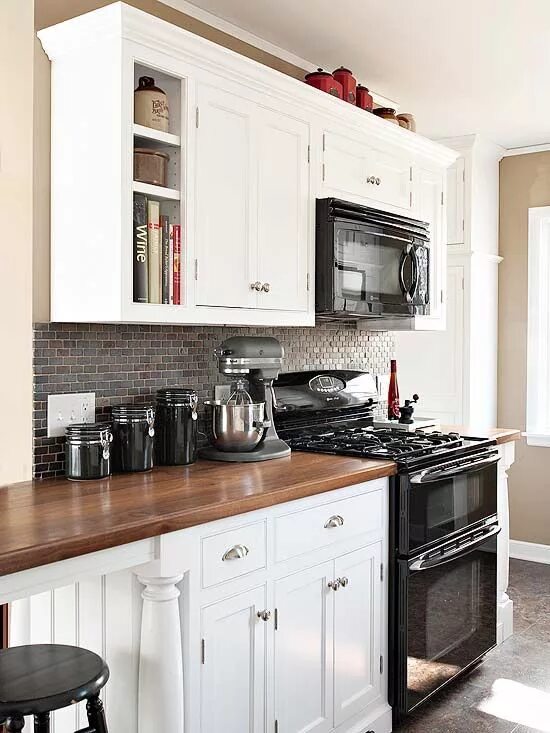 Кухня с белой плитой фото Update Your Kitchen on a Budget Black appliances kitchen, Kitchen renovation, Ki