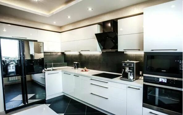 Кухня с черной бытовой техникой фото Неактивно