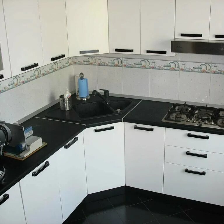 Кухня с черной столешницей фото Кухни из мдф на заказ в Армавире: 55 мастеров по изготовлению мебели с отзывами 