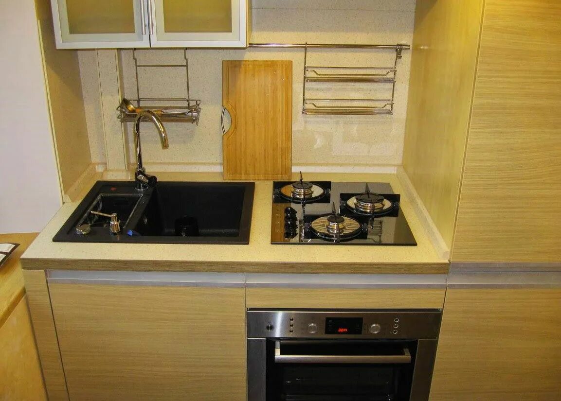 Кухня с двухкомфорочной варочной панелью газовой фото Полки На Стену В Комнате: 230+ (Фото) Красивых Подборок & Идей Tiny house interi