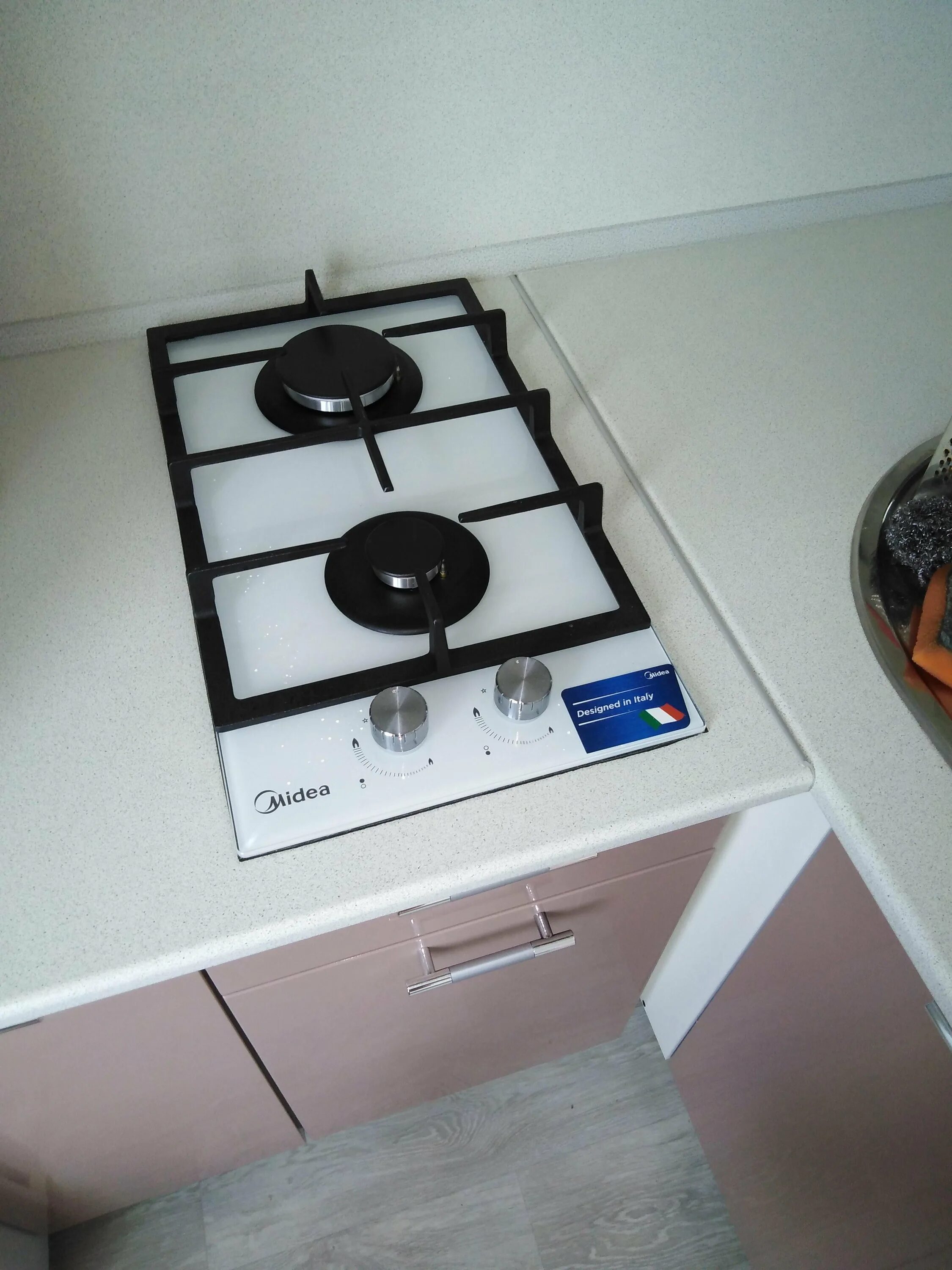 Кухня с двухкомфорочной варочной панелью газовой фото Газовая панель медиа: найдено 90 изображений