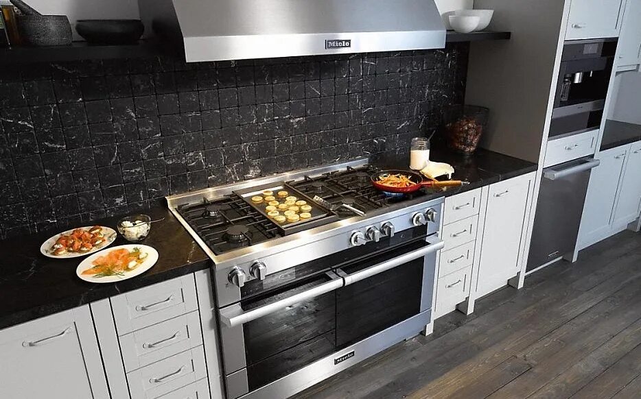 Кухня с электрической плитой фото Плиты Miele - цены официального дилера, отзывы и характеристики, купить в лучшем