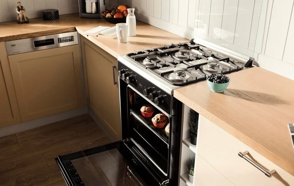 Кухня с электрической плитой фото Купити BEKO FSG52020FW по ціні 10799грн Dzvinok (Дзвінок)