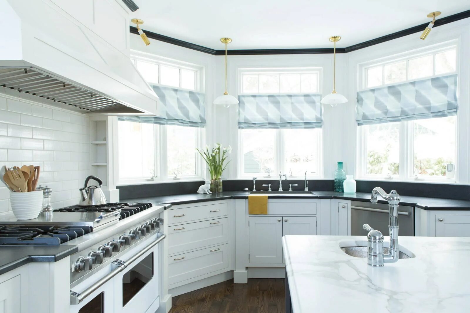 Кухня с эркером дизайн интерьера Кухня с эркером: идеи дизайна, 50+ фото в интерьере