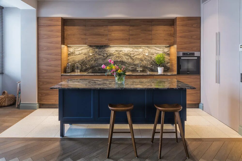 Кухня с фартуком дерево в интерьере Лайфхаки от дизайнера: как правильно выбрать мрамор, чтобы добавить квартире ита