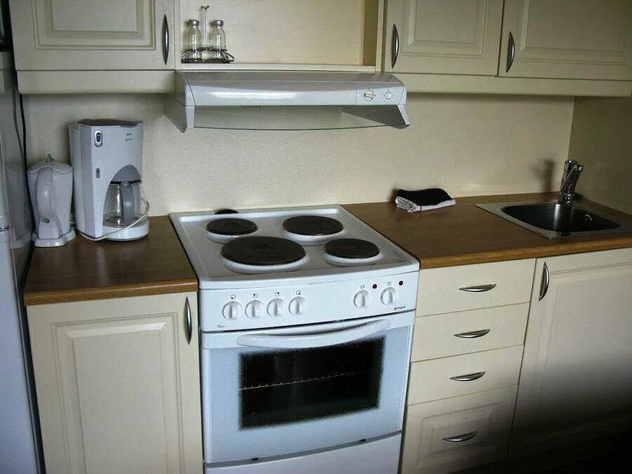 Кухня с газовой плитой фото Установка духового шкафа в Жигулёвске - Ремонт и установка кухонных плит - Ремон