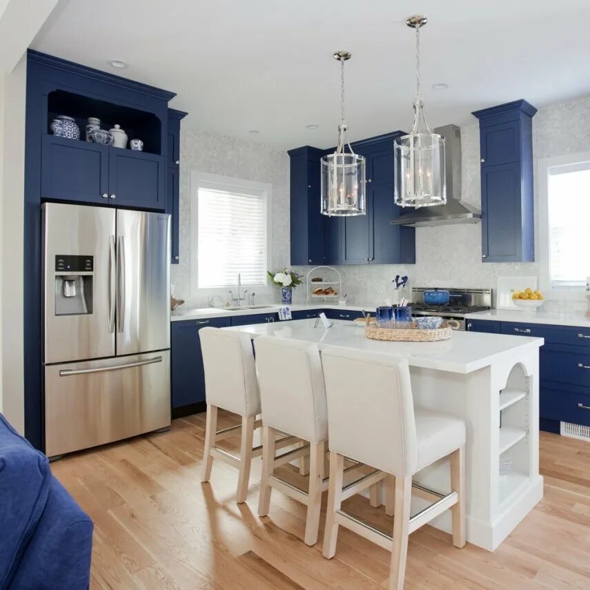 Кухня с голубыми стенами интерьер Массивная доска Mercier Красный Дуб Натуральный: купить в Москве по цене 13650 р