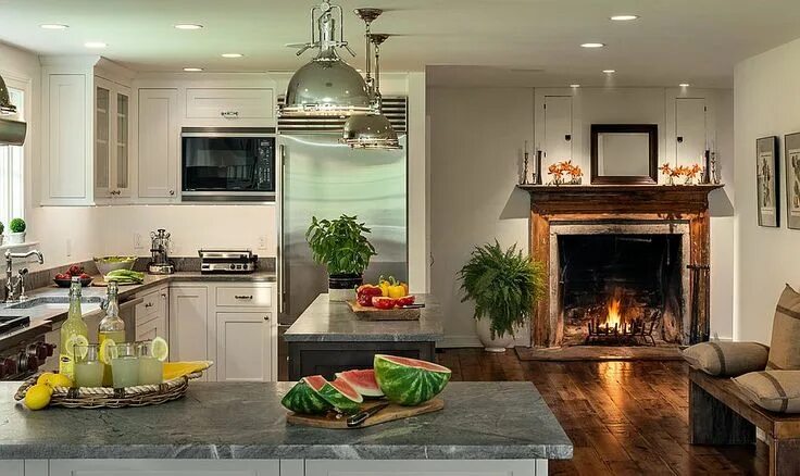Кухня с камином дизайн в доме Hot Trends: Give Your Kitchen a Sizzling Makeover with a Fireplace! Farmhouse ki