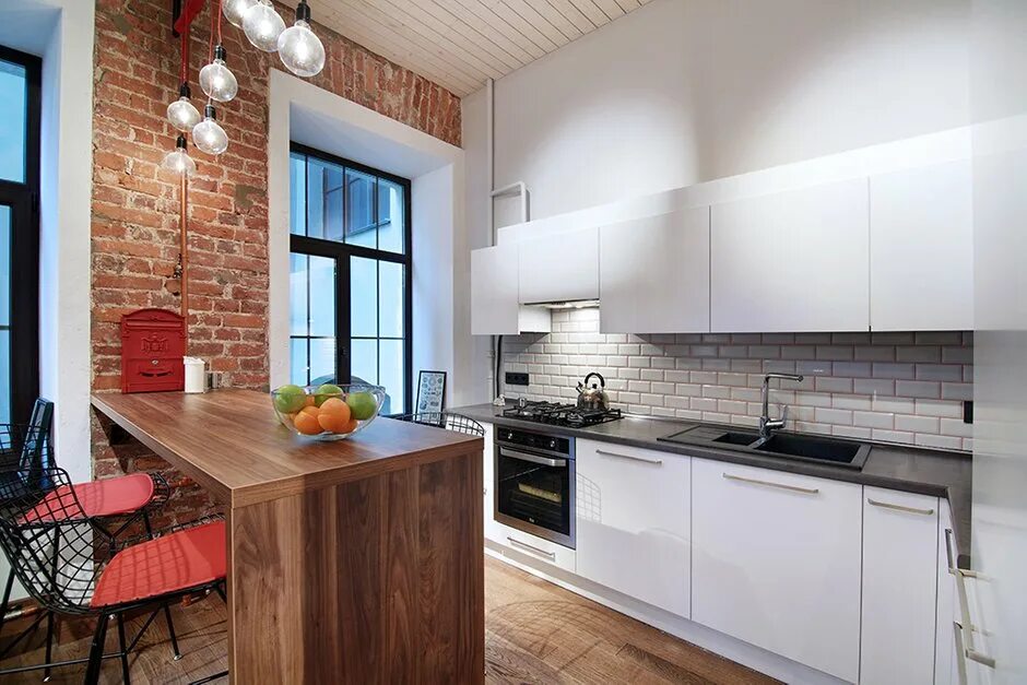 Кухня с кирпичной стеной фото Интерьер недели: лофт в историческом центре Петербурга - INMYROOM