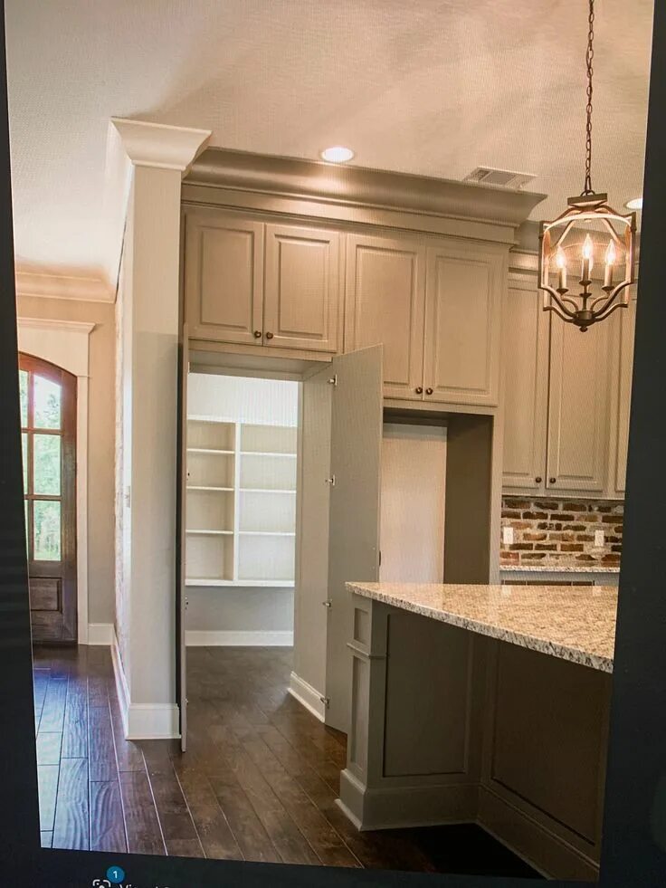 Кухня с кладовой в частном доме планировка Pin by Williamsiarra on Kitchen pantry design Kitchen pantry design, Interior de