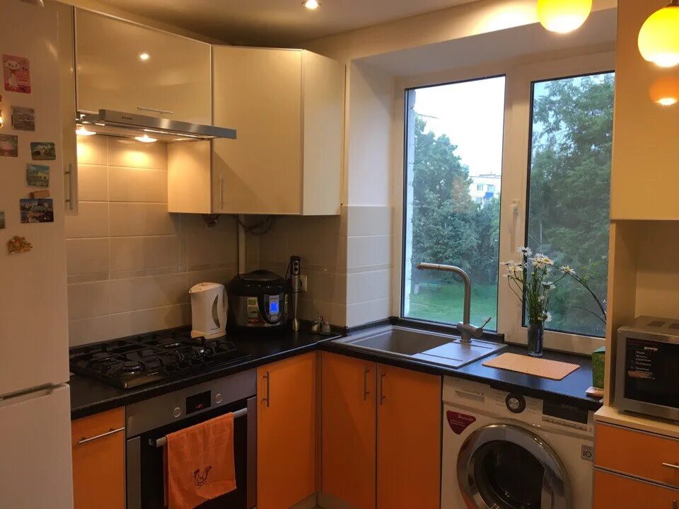 Кухня с колонкой в хрущевке планировка Ремонт кухни с газовой колонкой фото - DelaDom.ru