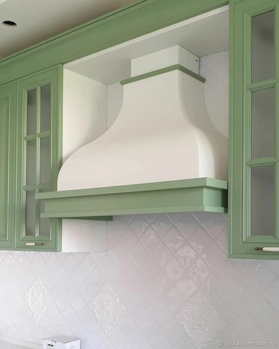 Кухня с купольной вытяжкой фото в интерьере Роспись вытяжки Мятный прованс купить в интернет-магазине Ярмарка Мастеров по це