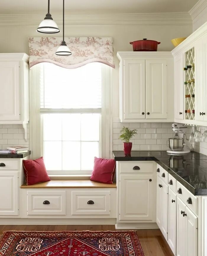 Кухня с маленьким окном фото 15 кухонных подоконников-диванов - Вдохновение Window seat kitchen, Kitchen remo