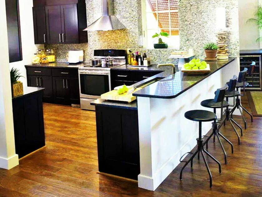 Кухня с островом барной стойкой фото Кухня с островком : кухонный остров с обеденной зоной, кухонный остров с барной 