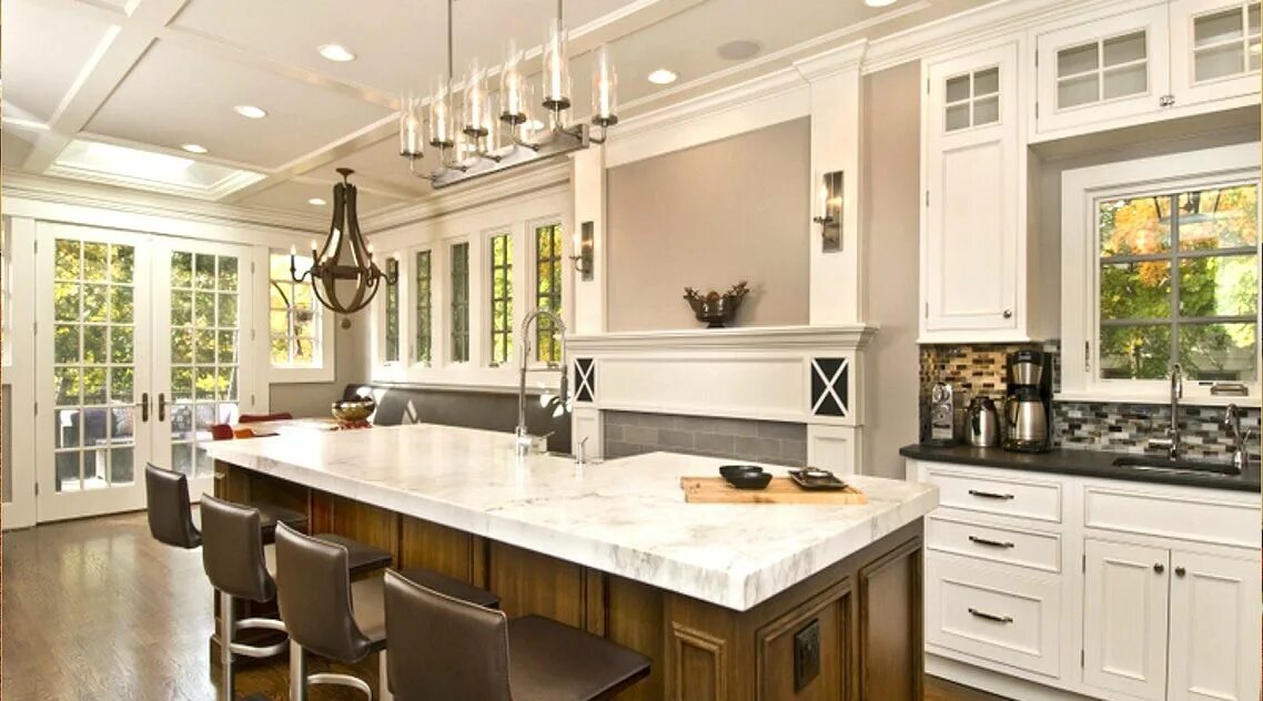 Кухня с островом в частном доме фото Барные стойки из мрамора в Москве, цены на Imperior Stone