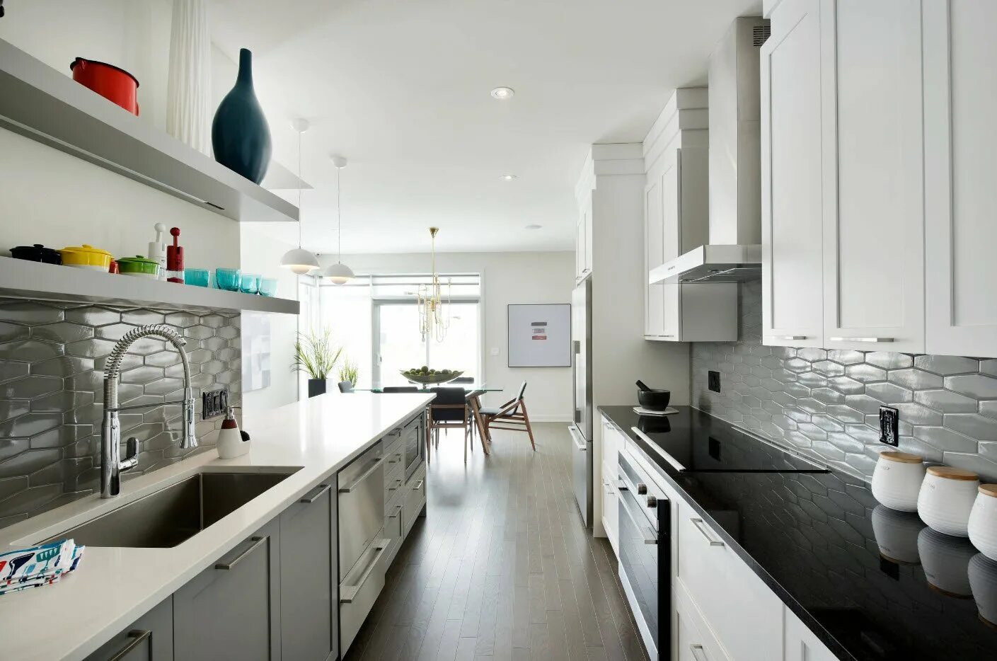 Кухня с параллельной планировкой маленькая Panorama: Khottabych, custom furniture, Stavropol, Tukhachevskogo Street, 28/1 -